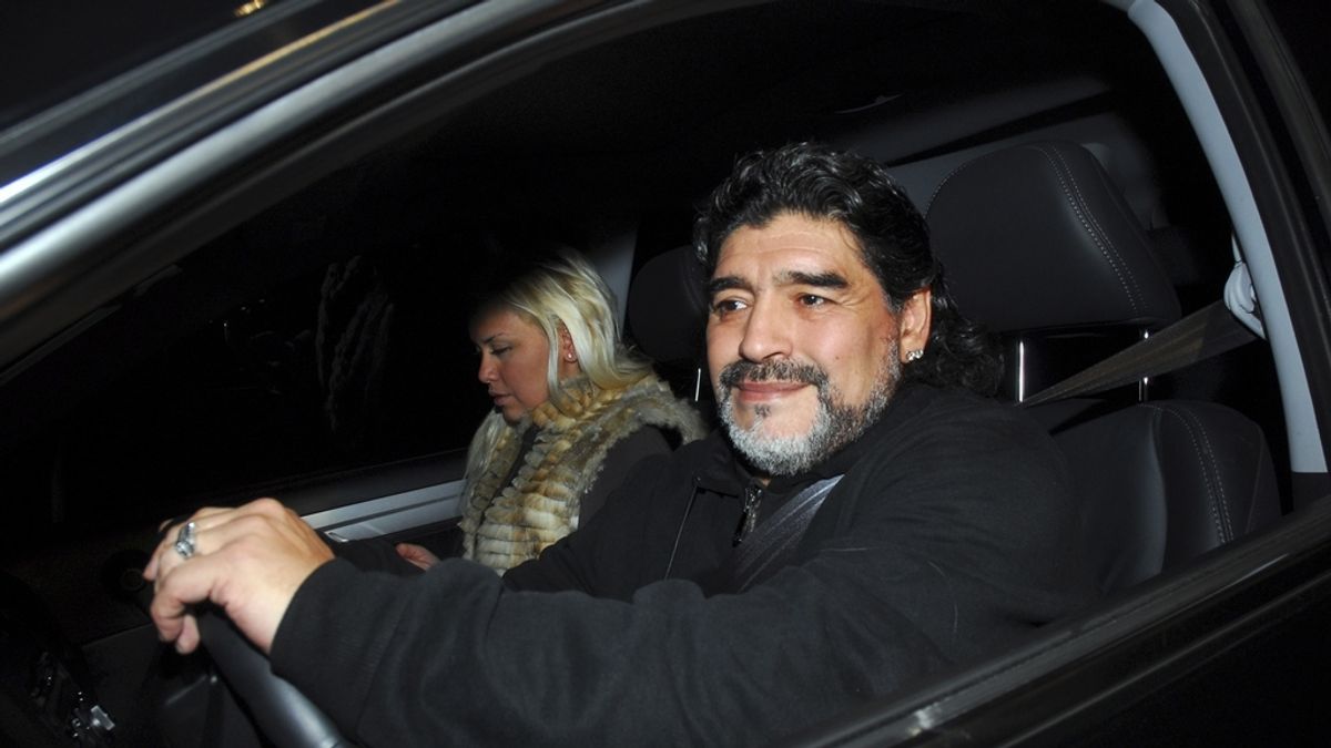 Maradona sufre un accidente de tráfico Maradona sufre un accidente de tráfico