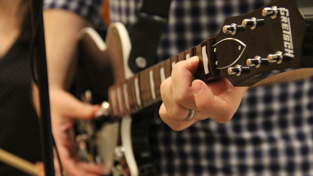 Harmonix, los creadores del juego, nos enseñan sus novedades