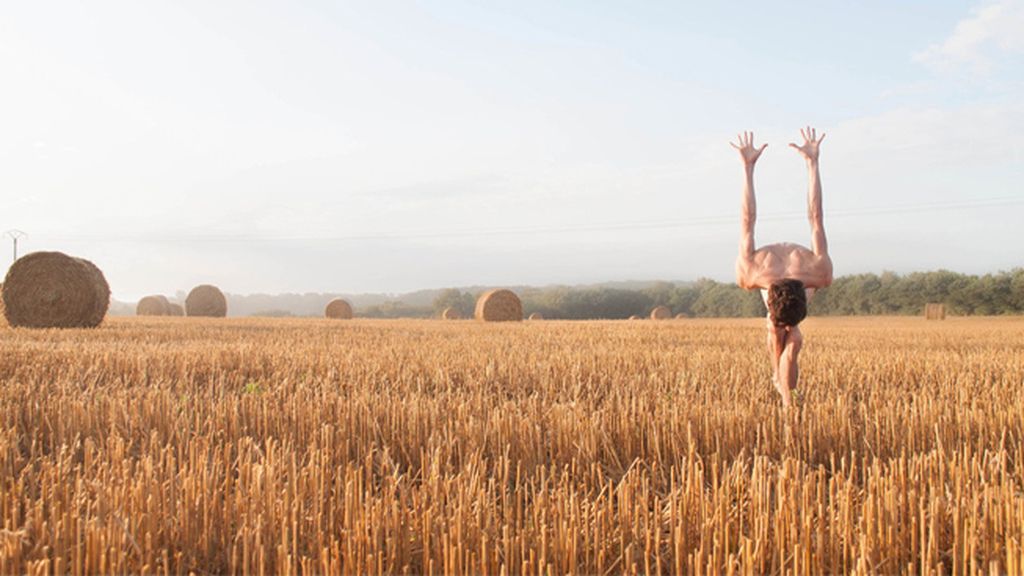 Sus posturas imposibles le hacen crear un estilo único