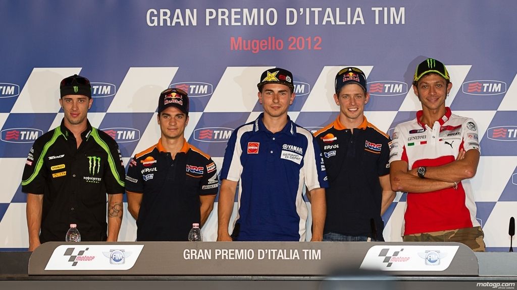 Dovizioso, Pedrosa, Lorenzo, Stoner y Rossi (de izda a dcha) en la rueda de prensa del GP de Italia