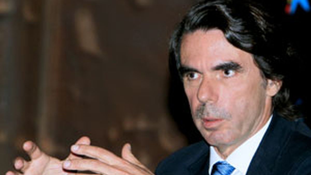 Aznar ha eludido pronunciarse sobre la situación del PP. Vídeo:Atlas