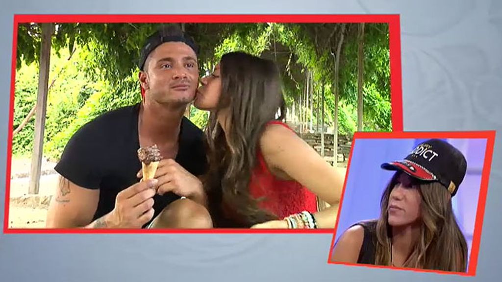 Ángel: “¿No va a entrar ninguna que no haya estado con alguien que conozca?”