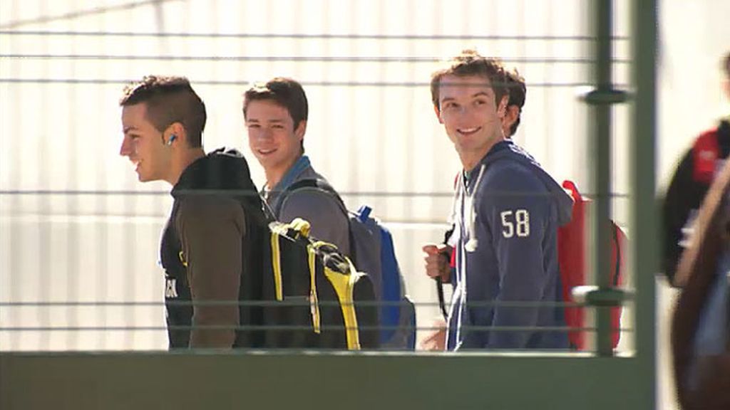 Natalia continúa su aventura con Diego, pero su secreto es cada día más conocido