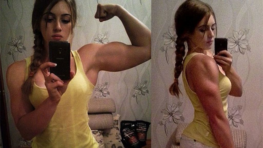 Una muñeca con cuerpo de Hulk