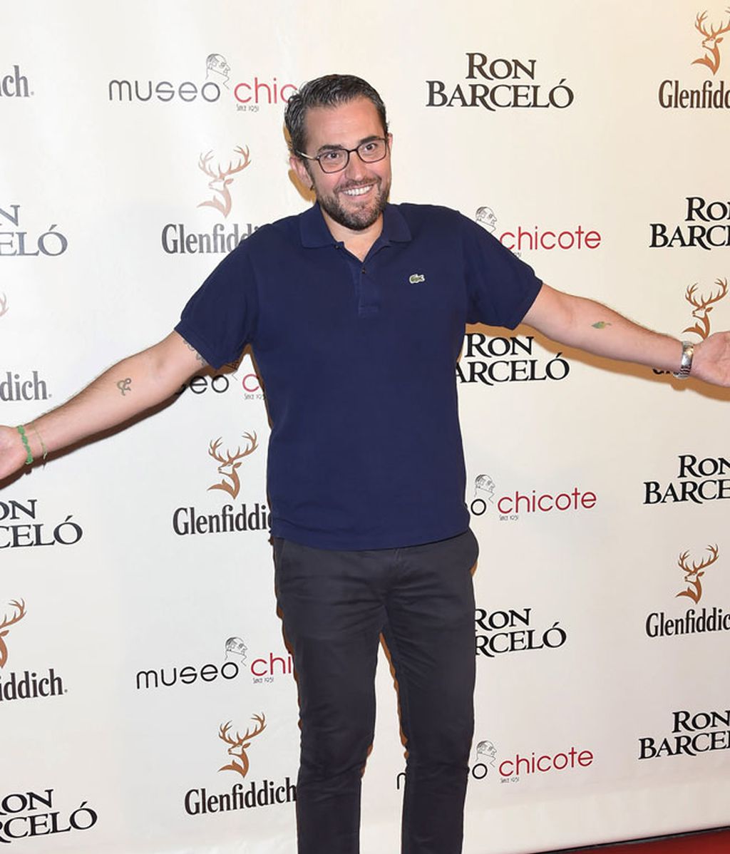 Look Casual el de Máxim Huerta, que entregó el premio a Quintana