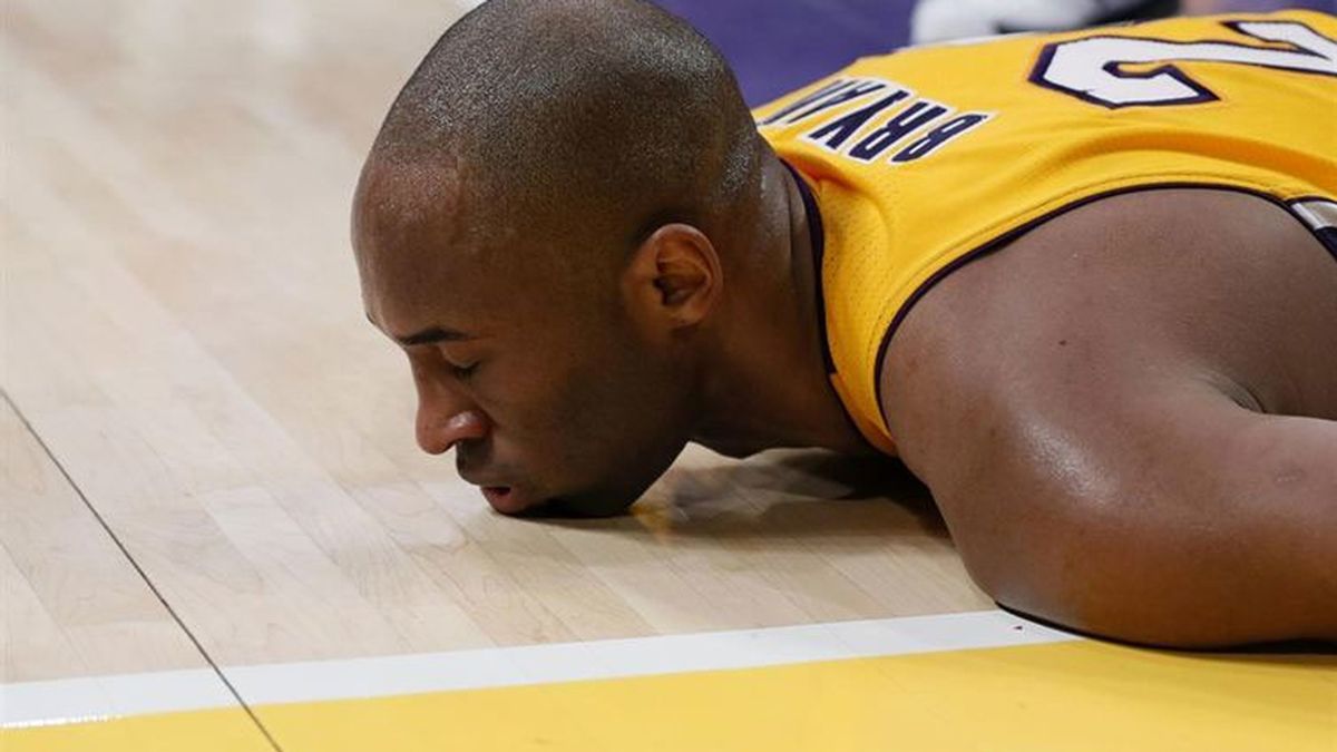 Kobe Bryant se lesiona
