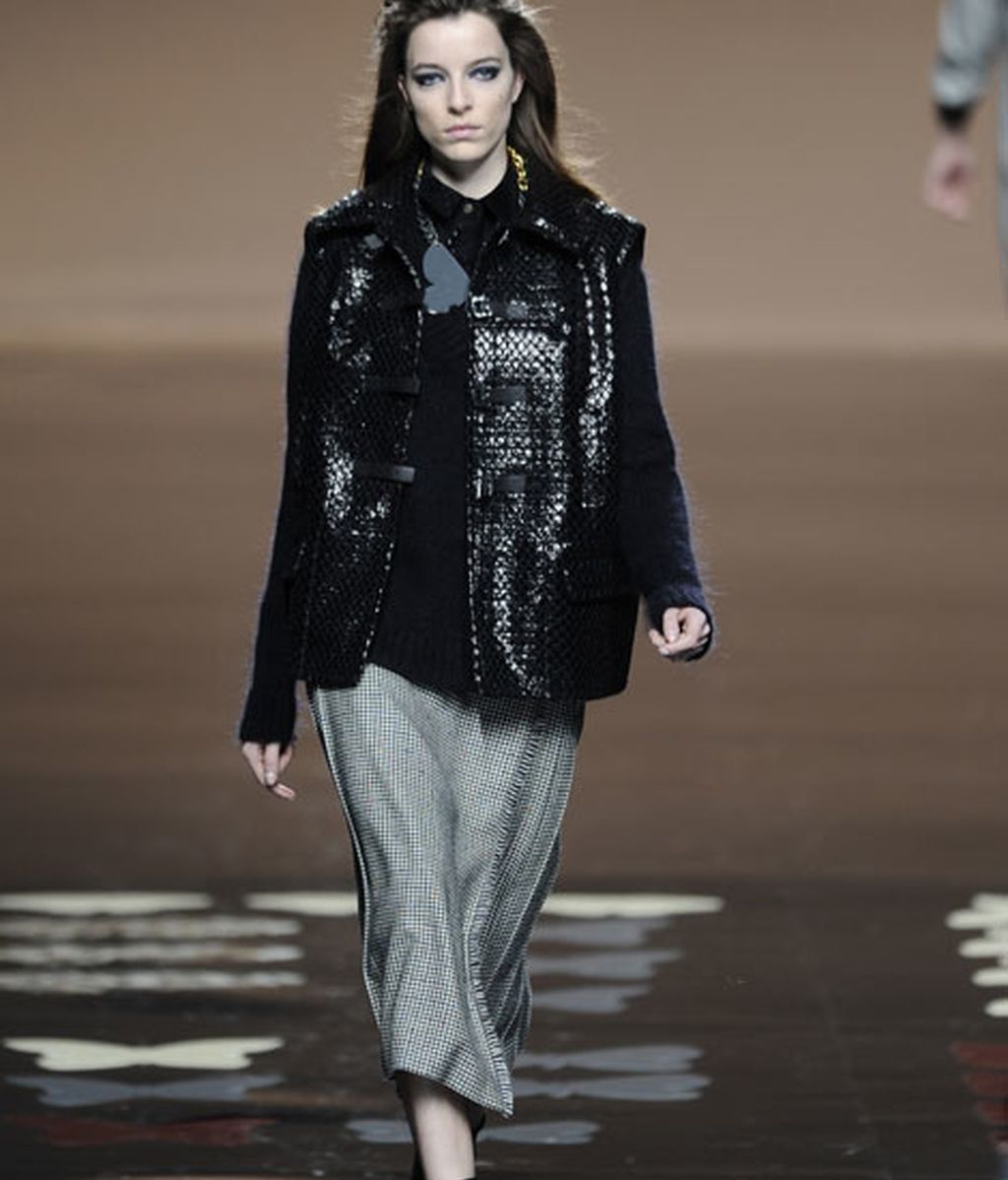 Ailanto: flores y mariposas en otoño