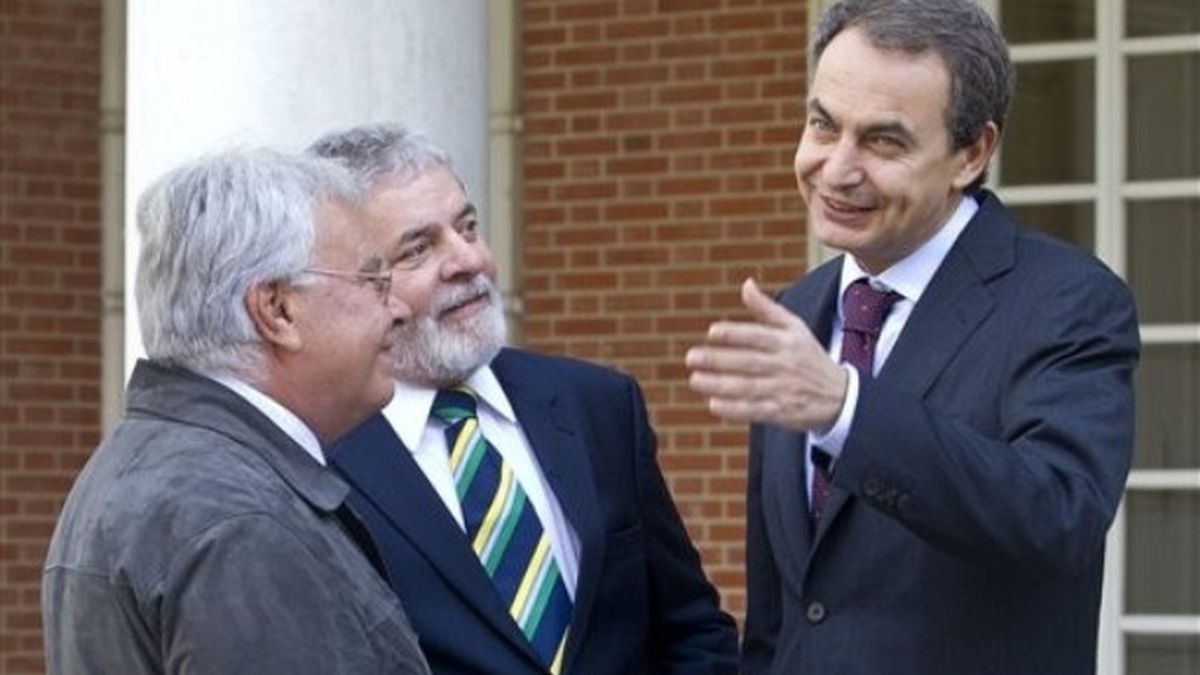 Felipe González junto a Rodríguez Zapatero y Lula da Silva en La Moncloa.