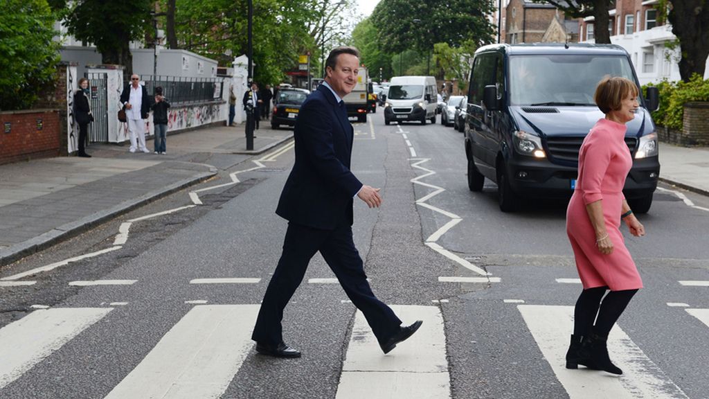 David Cameron visita los míticos estudios Abbey Road