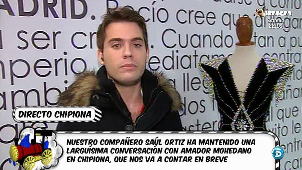 La biografía de la cantante, escrita en una inmesa pared