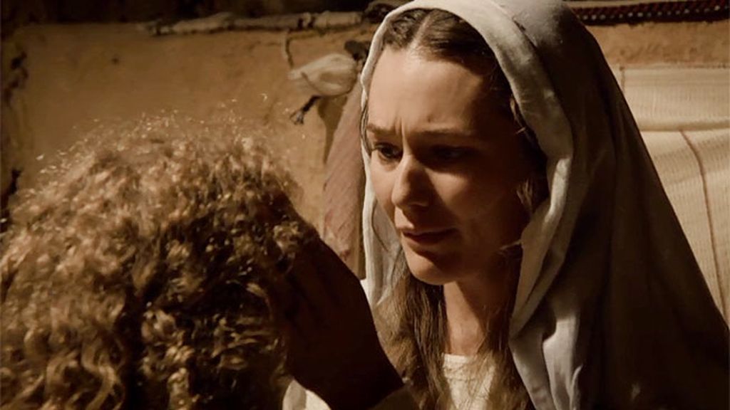 Pese al temor de perder a su hijo, María decide volver a su pueblo para que se haga la voluntad de Dios