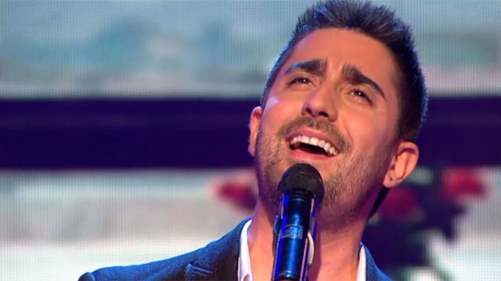 El cantante ha dedicado a María Luisa el tema 'Ella vive en mí'