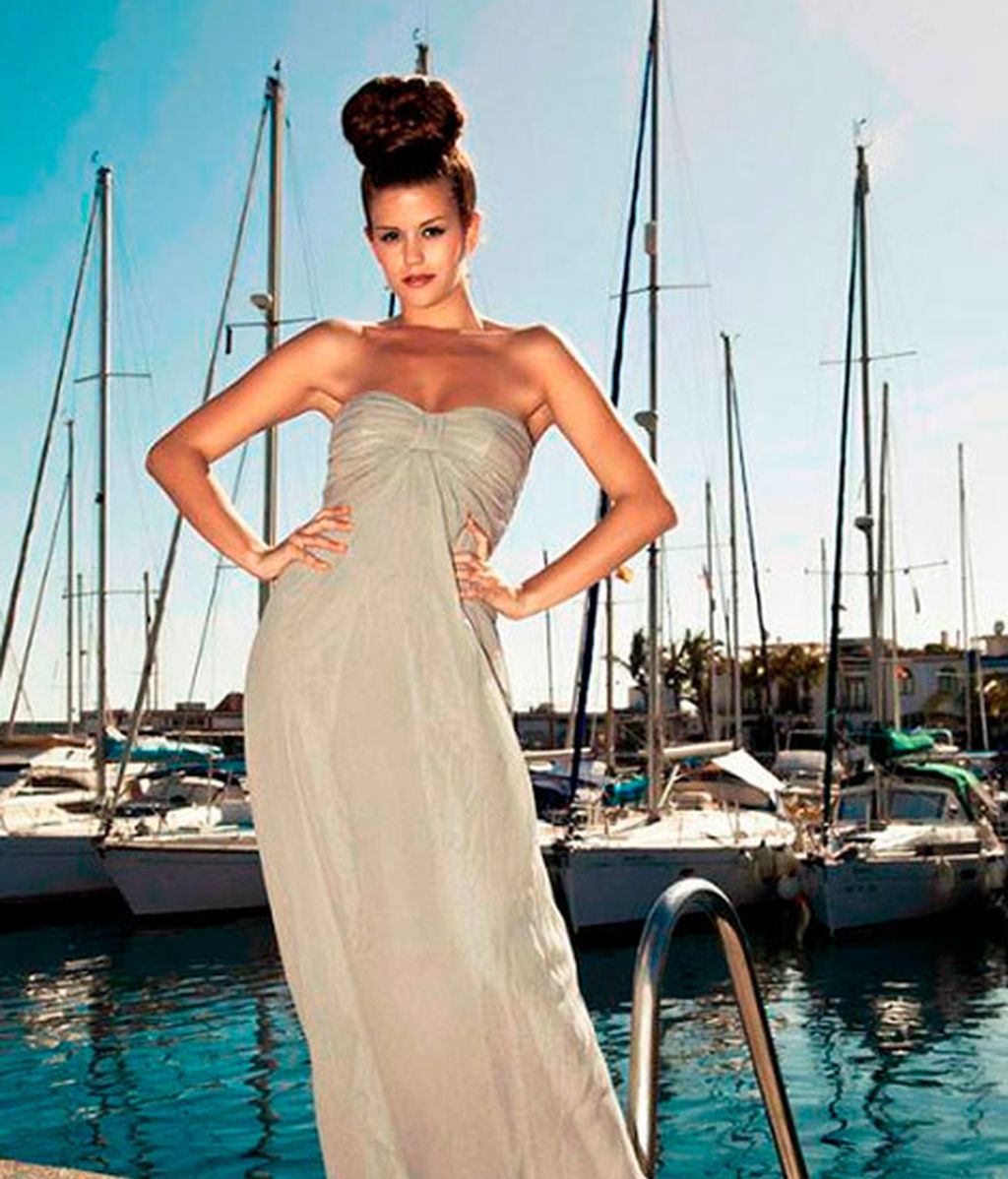 La tronista nos deleita con unas sensuales fotografías