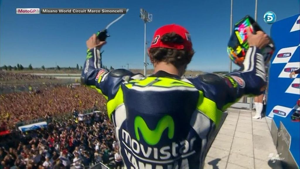 Rossi logra su victoria más deseada en Misano