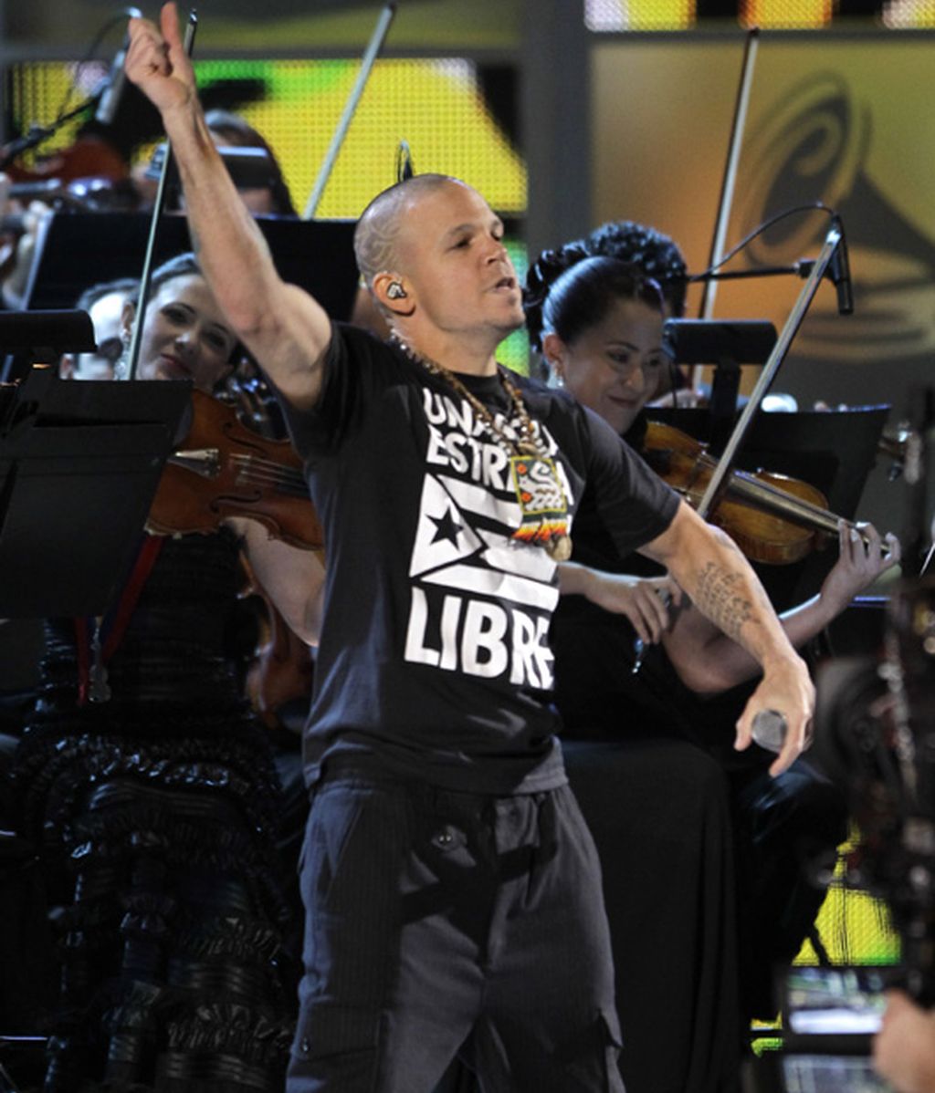 Calle 13 arrasa con nueve premios
