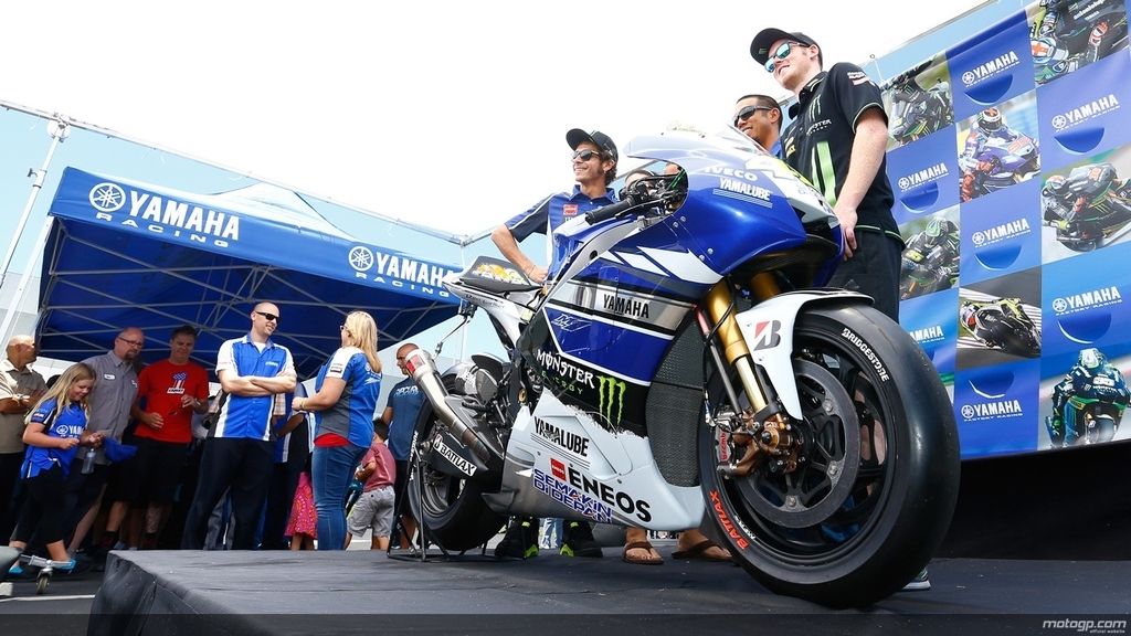 Rossi y Smith, bromas y pizzas antes de Laguna Seca