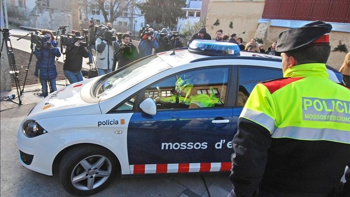 La abogada Nuria Masó, defensora de Pere Puig, el autor confeso de la muerte a tiros de cuatro personas en Olot, ha asegurado hoy que existía un móvil económico y que uno de los fallecidos, el constructor Joan Tubert, había requerido a Puig para que firmara su despido. EFE/Archivo La abogada Nuria Masó, defensora de Pere Puig, el autor confeso de la muerte a tiros de cuatro personas en Olot, ha asegurado hoy que existía un móvil económico y que uno de los fallecidos, el constructor Joan Tubert, había requerido a Puig para que firmara su despido. EFE/Archivo