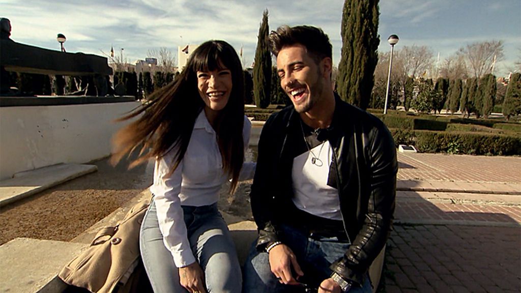 Elisabet, a Iván: "Te hacía falta una canaria"