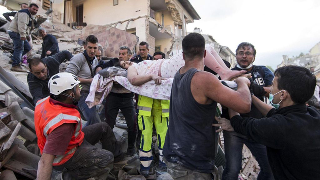 El terremoto de magnitud 6 sorprende a las personas durmiendo