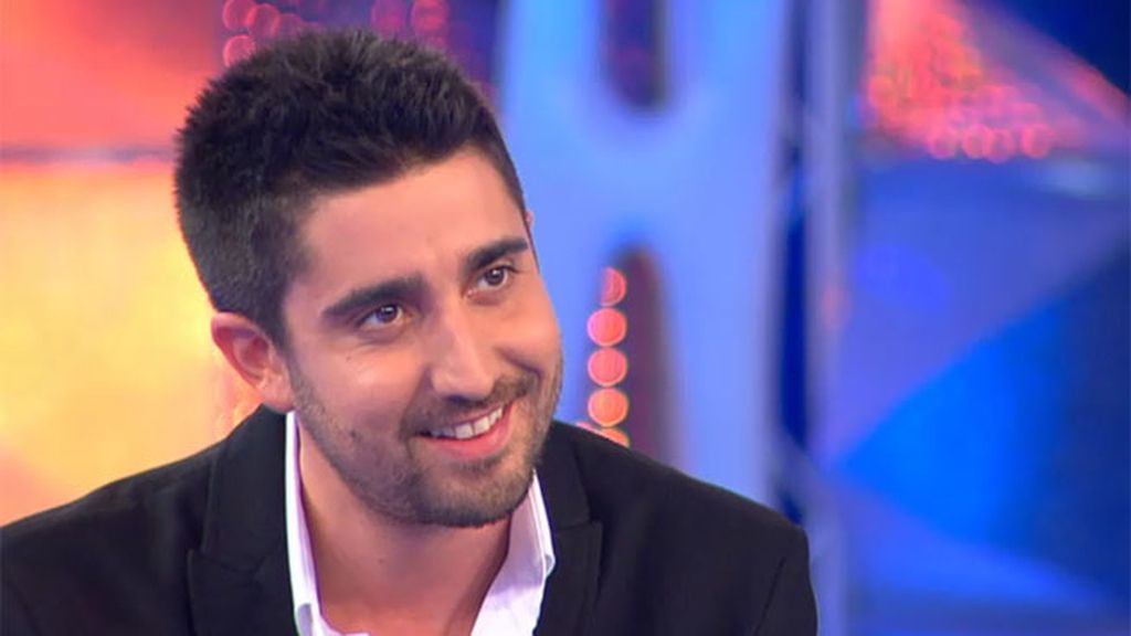 El cantante ha dedicado a María Luisa el tema 'Ella vive en mí'