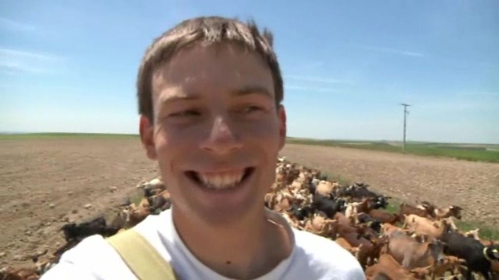 Promo Granjero Busca Esposa: Pedro y Fausto