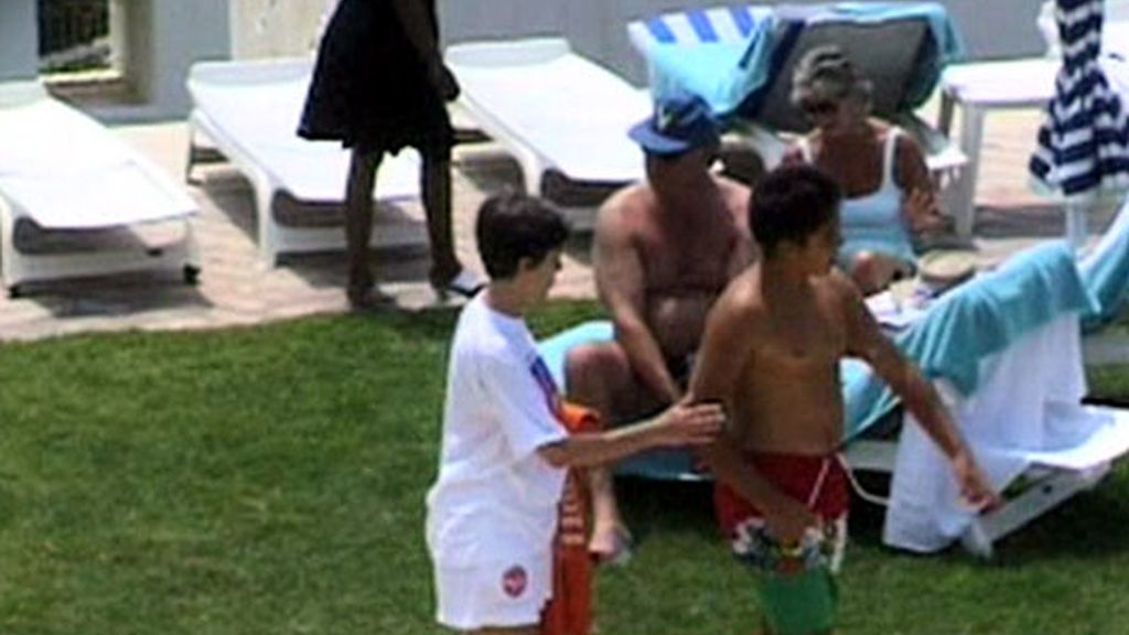 Las fotos nunca vistas de las vacaciones del clan 'Pantoja' en Portugal