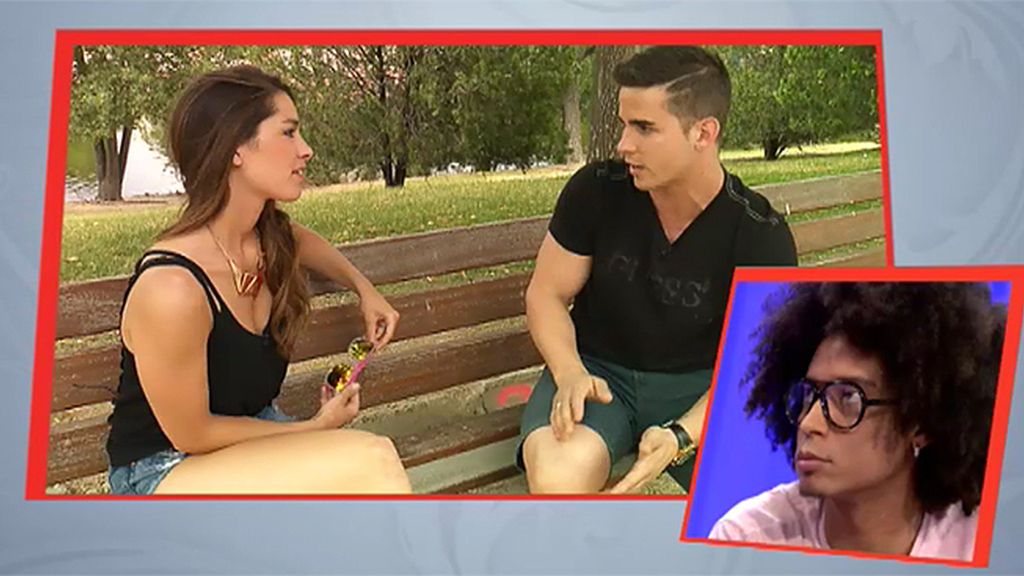 Alejandro cree que tiene muchas posibilidades de conquistar a Jennifer
