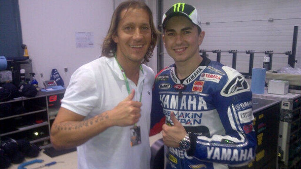 Raúl y Míchel Salgado en el paddock de Losail
