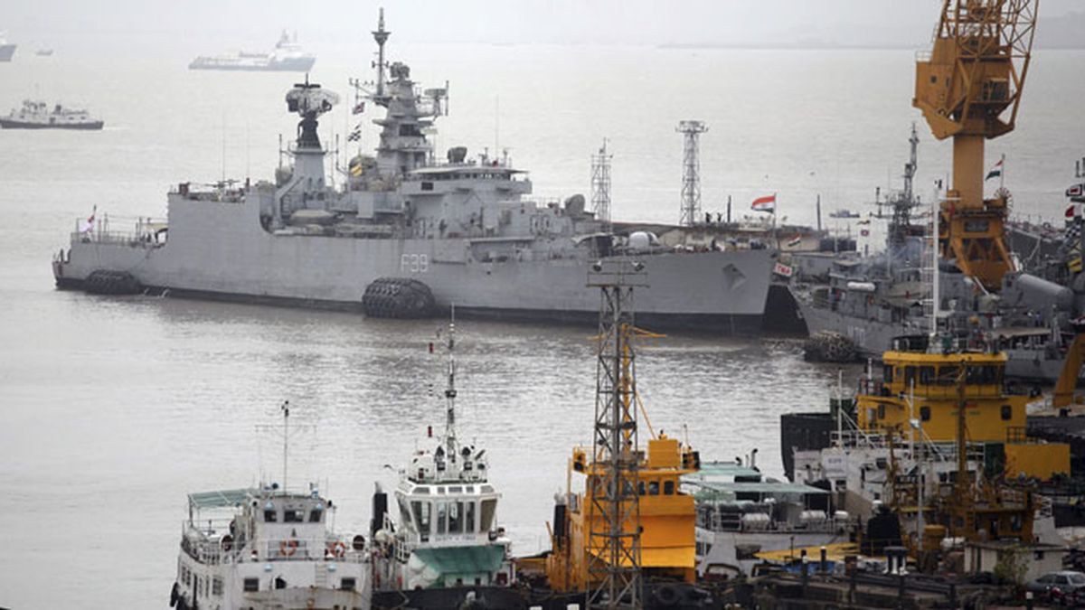 Confirman que hay víctimas mortales en el accidente del submarino en Bombay