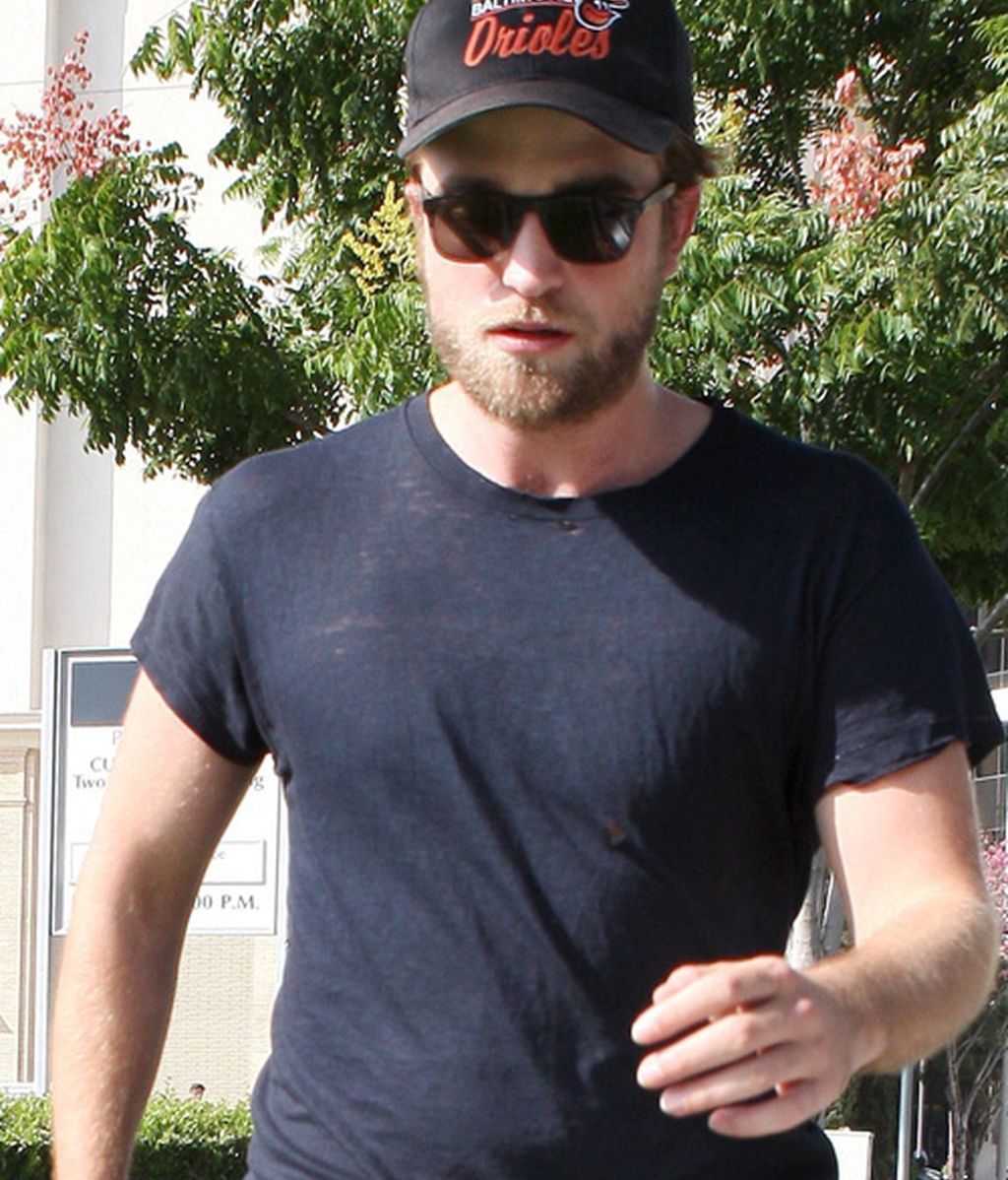 Robert Pattinson a lo ¡Que te pego leche!