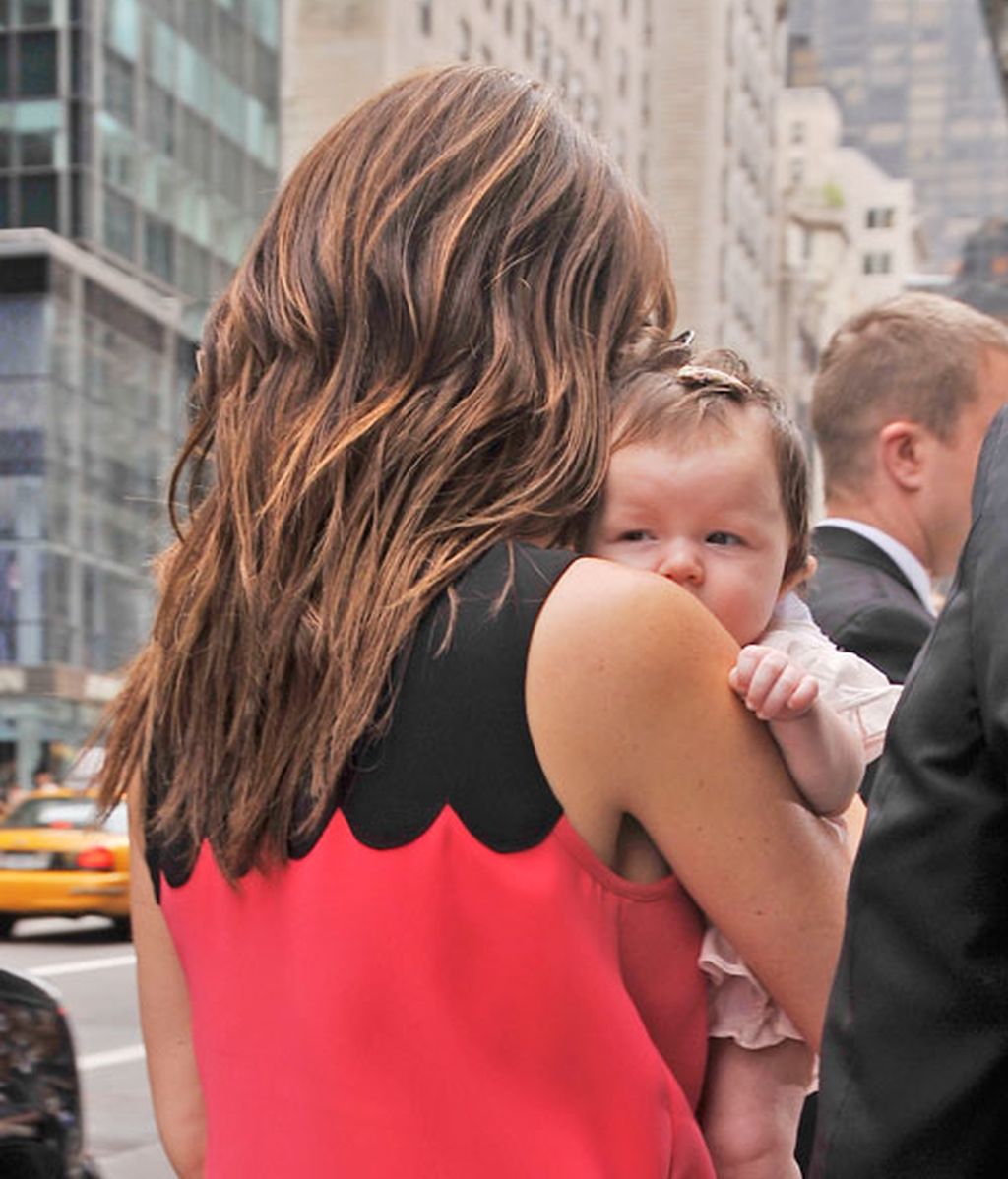 Victoria Beckham se lleva a la pequeña Harper Seven de compras