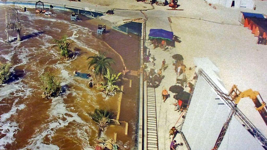 Lo imposible: El libro de la película