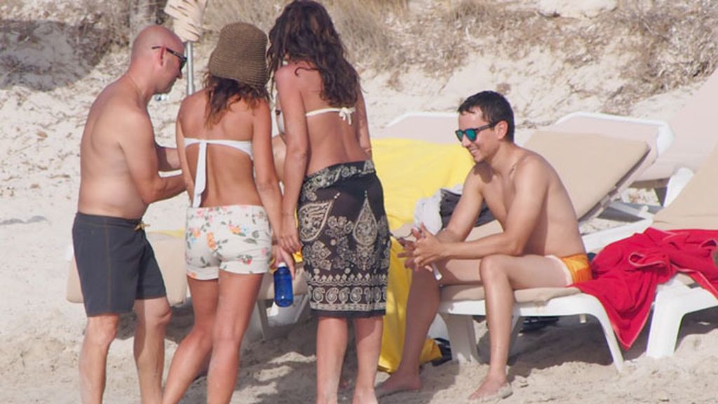 El disfruta de unos días de vacaciones en Formentera