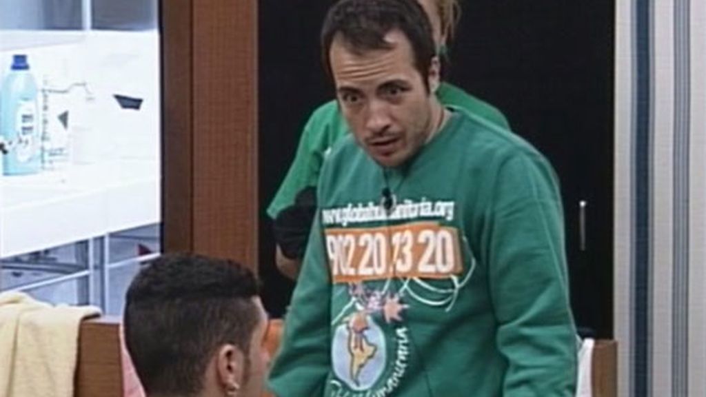 Hans pide explicaciones a Toscano