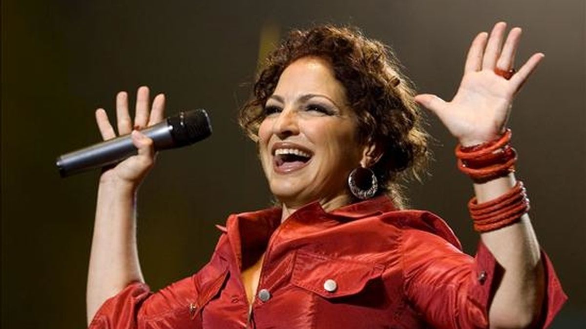 Tras sus actuaciones en Uruguay, Gloria Estefan cantará en Santiago de Chile (el 15 de abril), en Buenos Aires (el día 18), en Lima (el 21) y en Guayaquil (el 23 de abril). EFE/Archivo