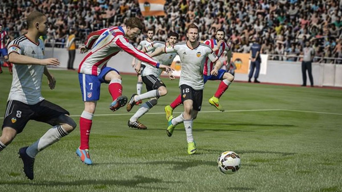FIFA 15 salta al terreno de juego