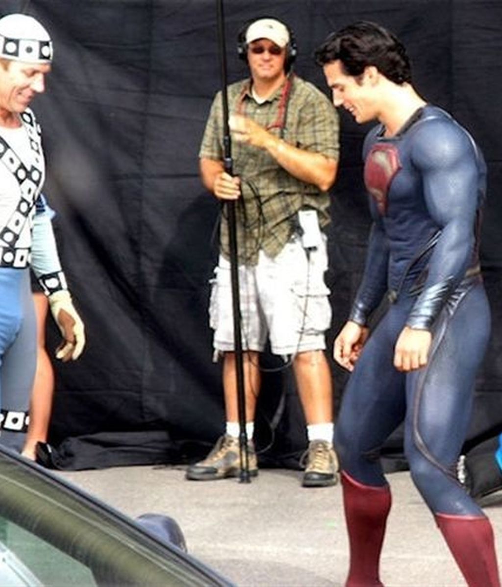 La nueva versión de Superman, el hombre de acero, se rueda en Illinois. Al mítico superhéroe le han quitado los calzones rojos para modernizar su estética.