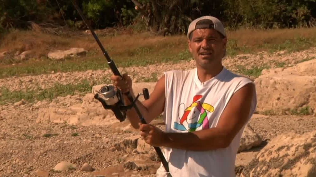 Frank pesca un siluro