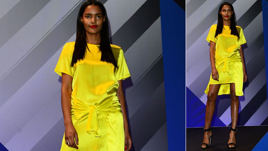 La cantante incorpora elementos del look rapero