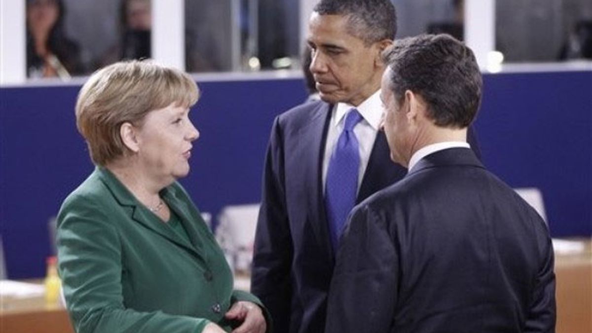 Imagen de archivo del presidente de Estados Unidos, Barack Obama, su homólogo francés, Nicolas Sarkozy, y la canciller alemana, Angela Merkel