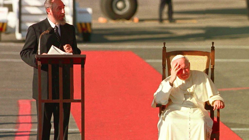 Castro, con Juan Pablo II