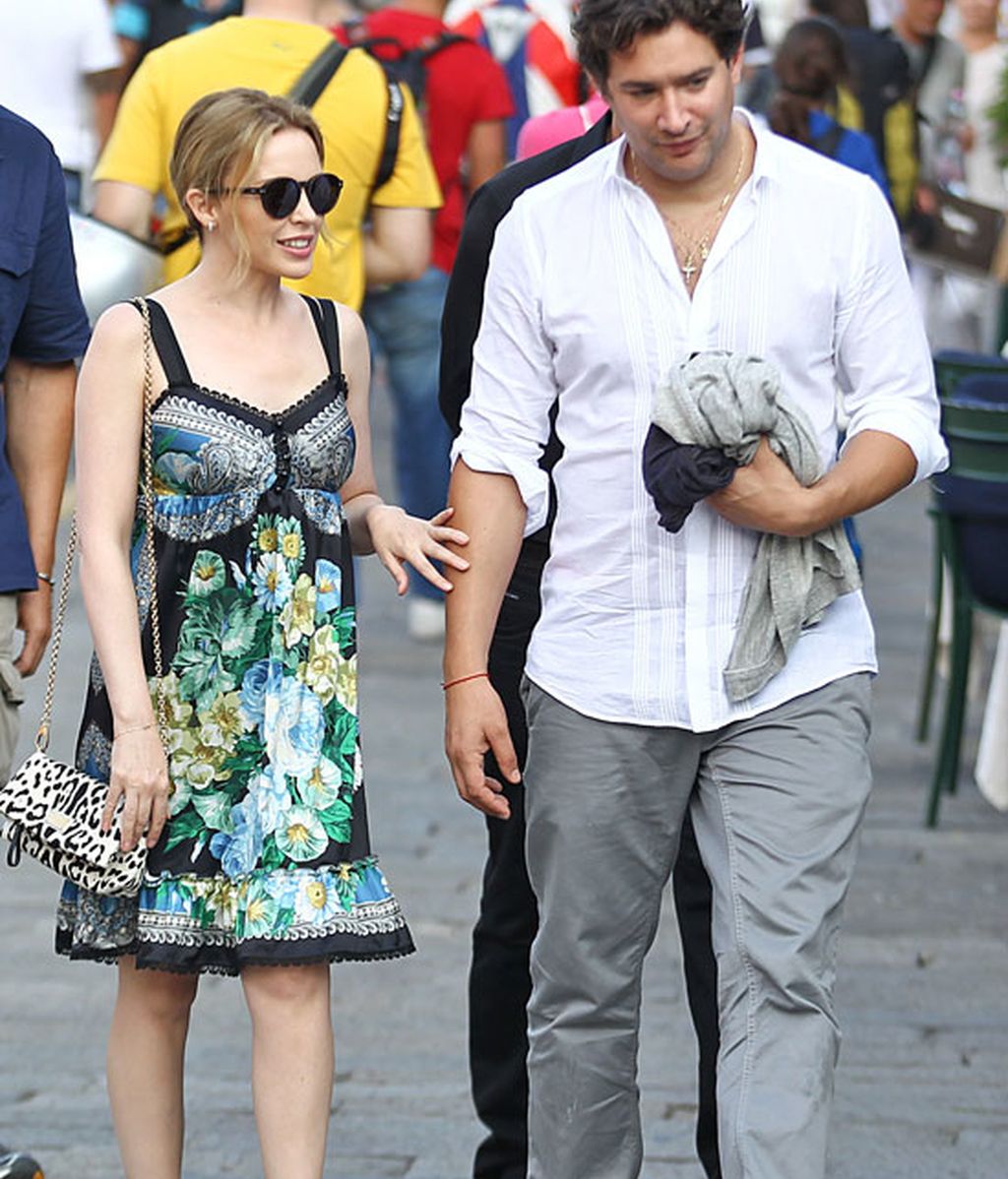 Kylie Minogue, día de relax sin Velencoso