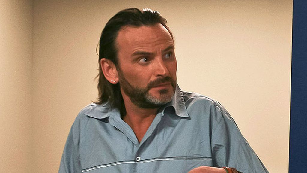 Javi localiza al padre biológico de Lola