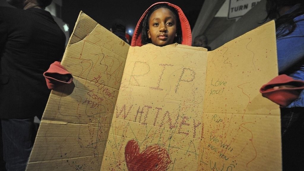 El mundo llora a Whitney Houston
