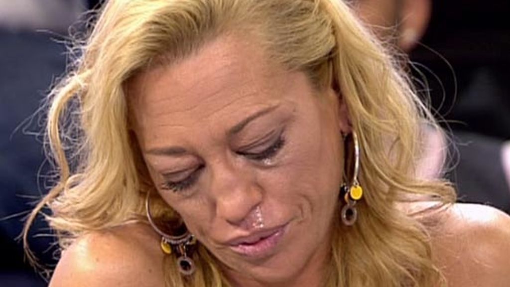 Belén Esteban rompe a llorar