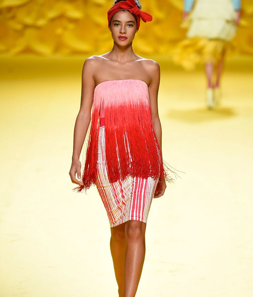 Color y brillos en Agatha Ruíz de la Prada