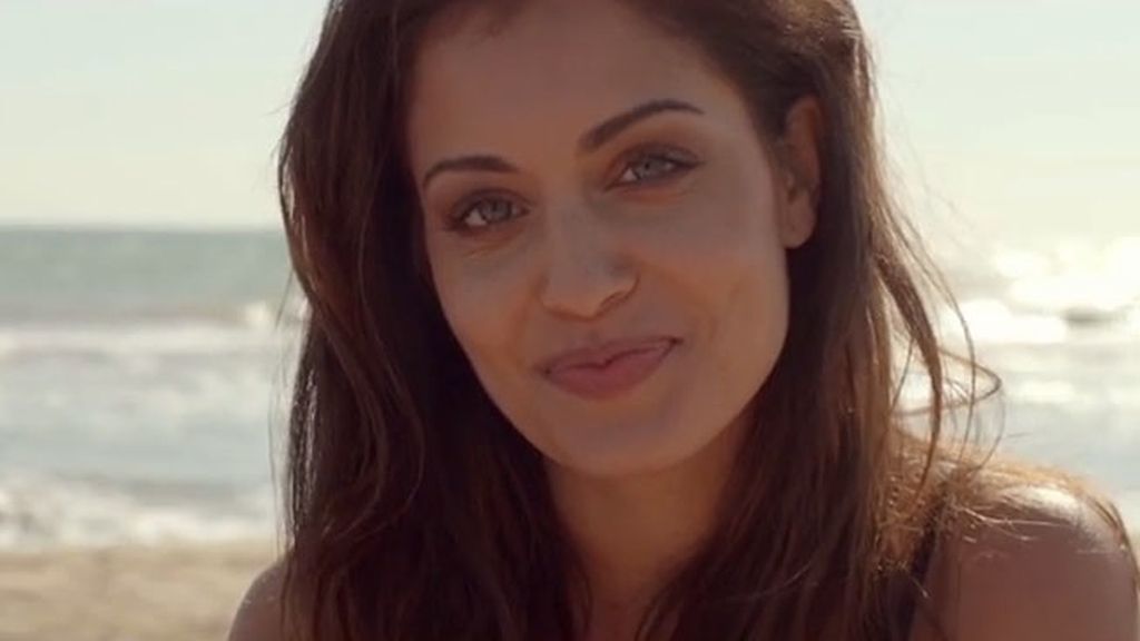 Eva González prefiere el bikini cómodo, Hiba Abouk "con un puntito sexy", y así les sienta
