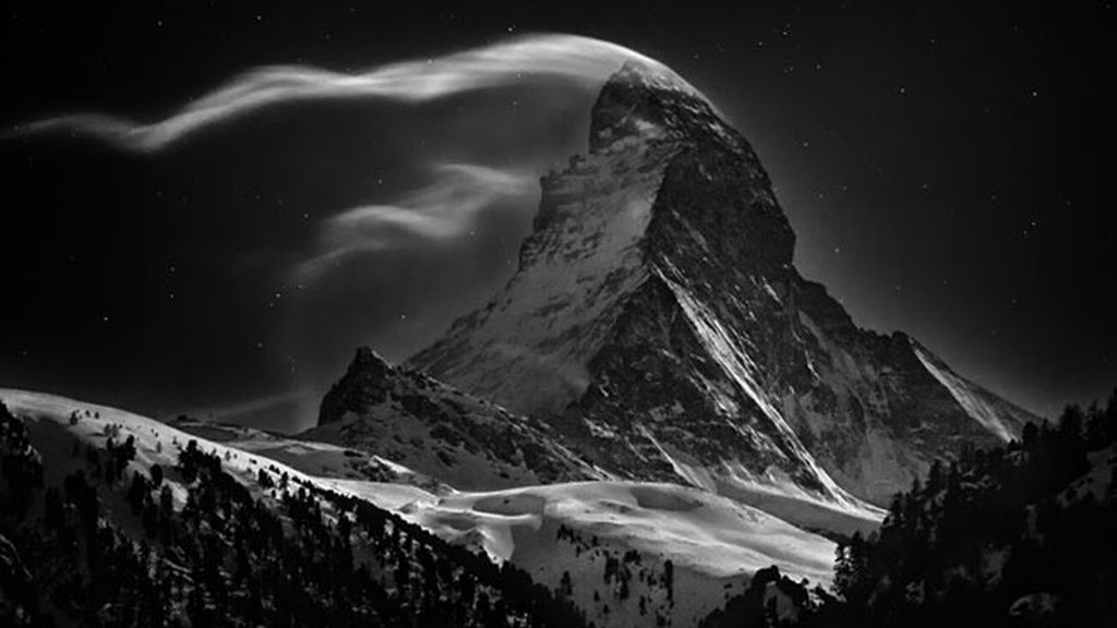 Luna llena en el monte