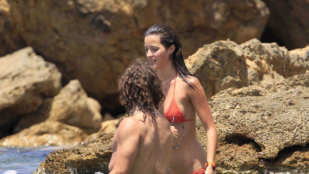 Puyol y Malena, relajados en Ibiza