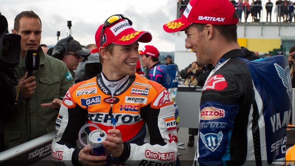 Stoner charla con Spies tras la clasificación de Alemania